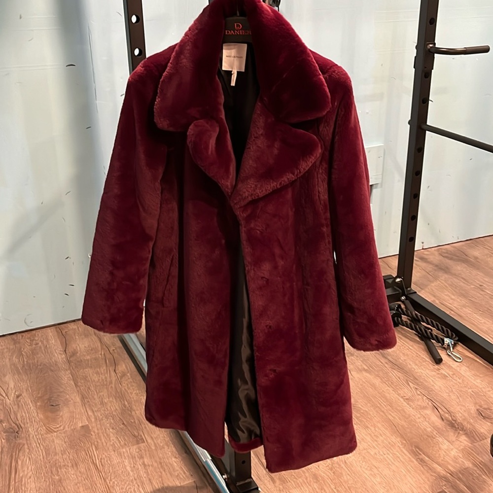 Gorgeous purple ’Avec Les Filles’ coat